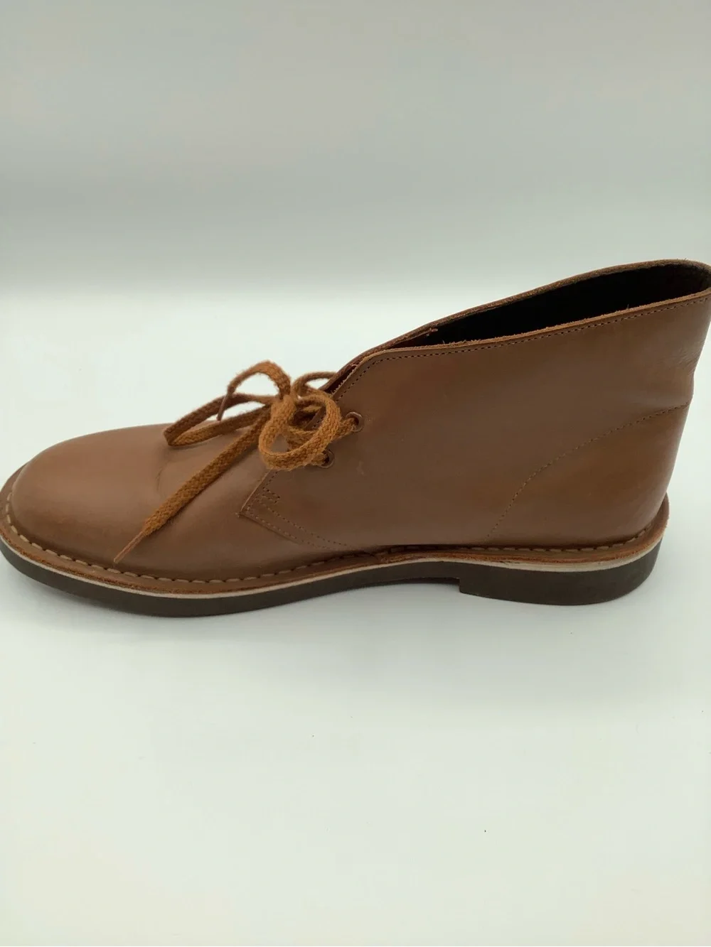 Clarks Men's Tan Leather Chukka Boots